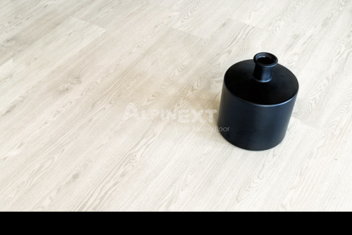Каменно-полимерная напольная плитка  Alpine Floor ULTRA ЕСО 5-2 Дуб Светлый фото 2